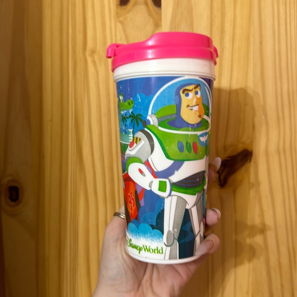 Vintage Walt Disney world tumbler